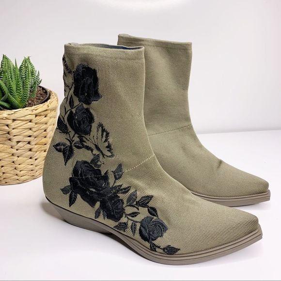 Free People Shoes - Free People Vic Matie Black Roses Ankle Bo…